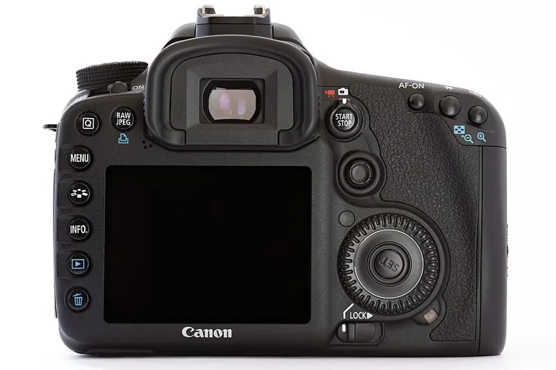 Canon EOS 2000D Kit 18-55
