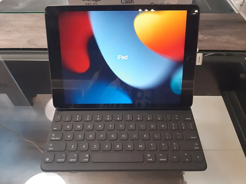 Планшет Apple iPad 9 64GB Wi-Fi
